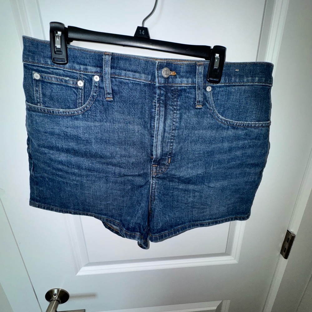 Madewell “The Perfect Jean Short” Denim Shorts